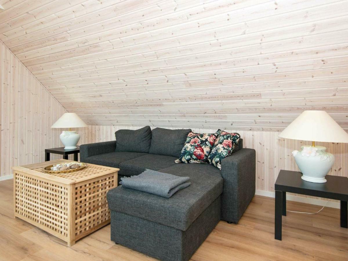 10 Person Holiday Home In Glesborg المظهر الخارجي الصورة
